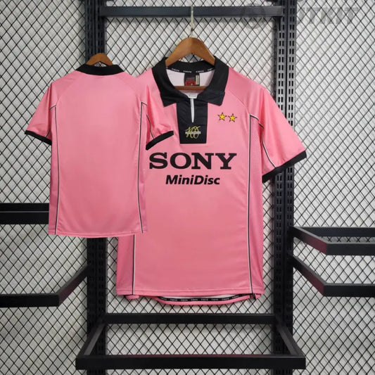 Retro 1997/98 Juventus Away Shirt