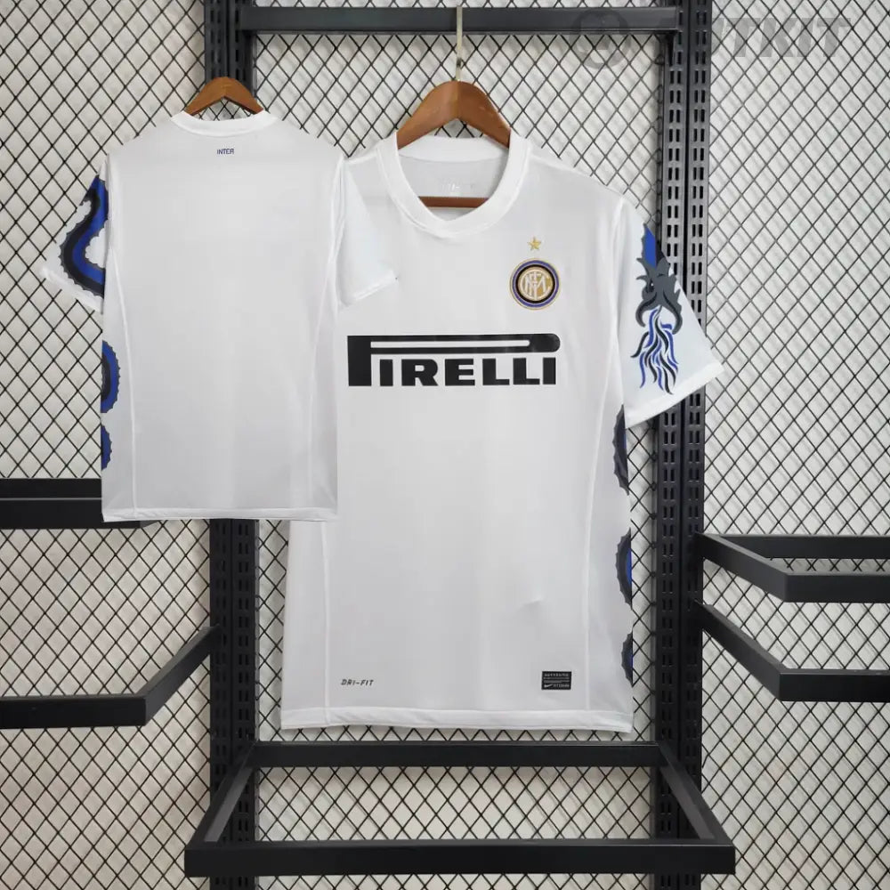 Retro 2010/11 Inter Milan Away Shirt