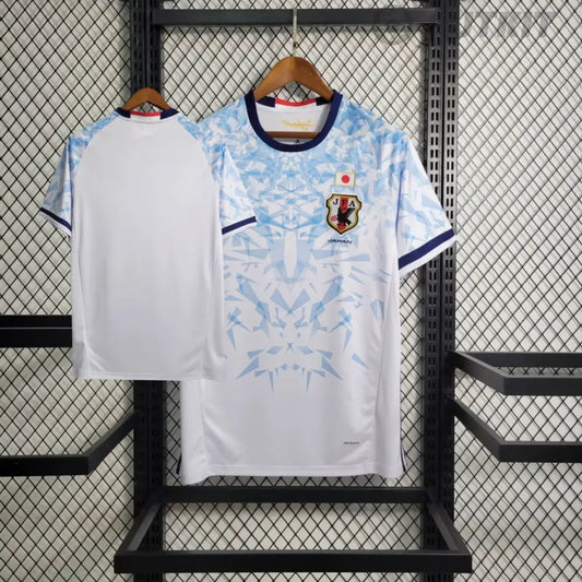 Retro 2016/17 Japan Away Shirt
